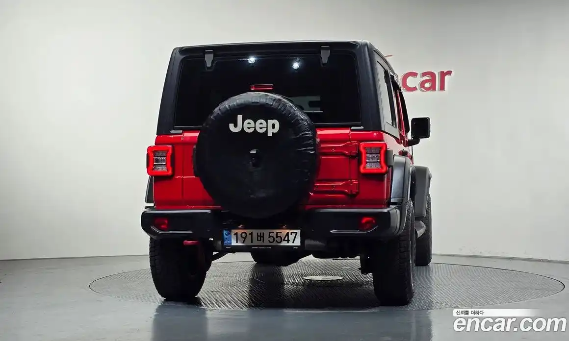 Jeep Wrangler 2021 2.0 автомат (гидро), фото 4