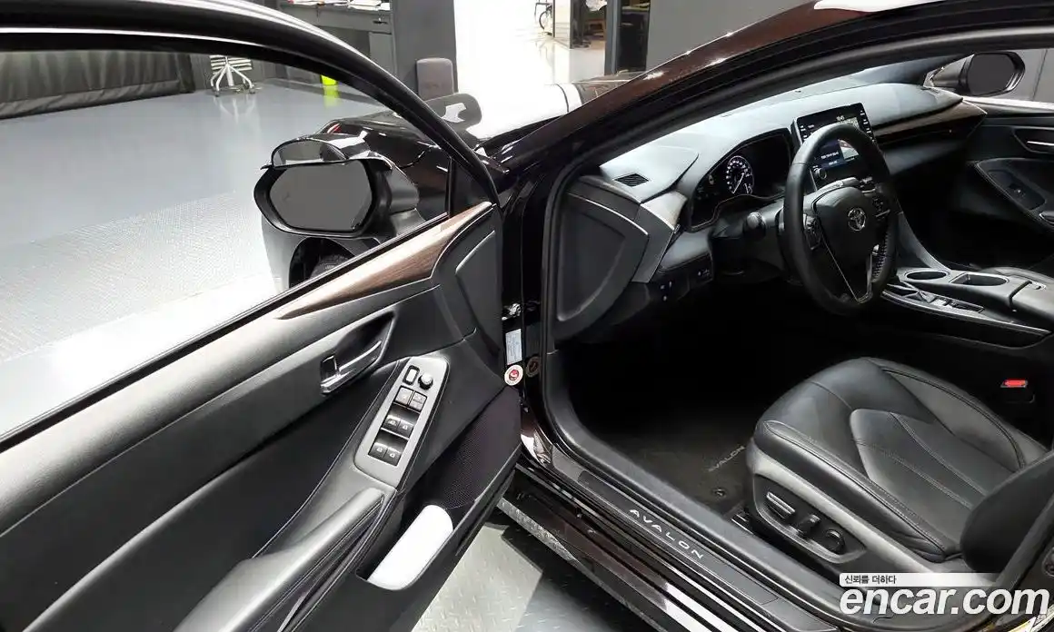 Toyota Avalon 2018 2.5 гидро, фото 13