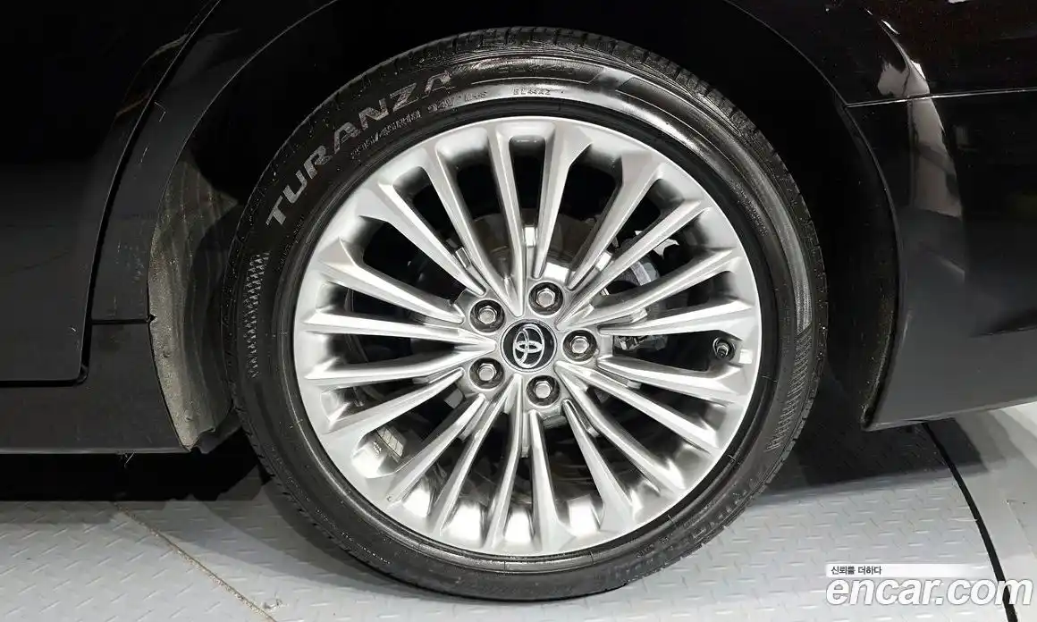 Toyota Avalon 2018 2.5 гидро, фото 7