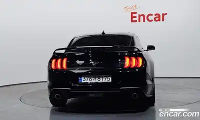 Ford Mustang 2023 2.3 автомат (гидро), миниатюра 4