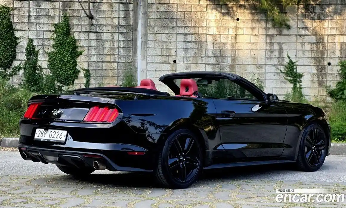 Ford Mustang 2016 2.3 автомат (гидро), фото 4