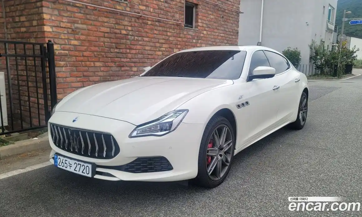 Maserati Quattroporte 2020 3.0 гидро, фото 3