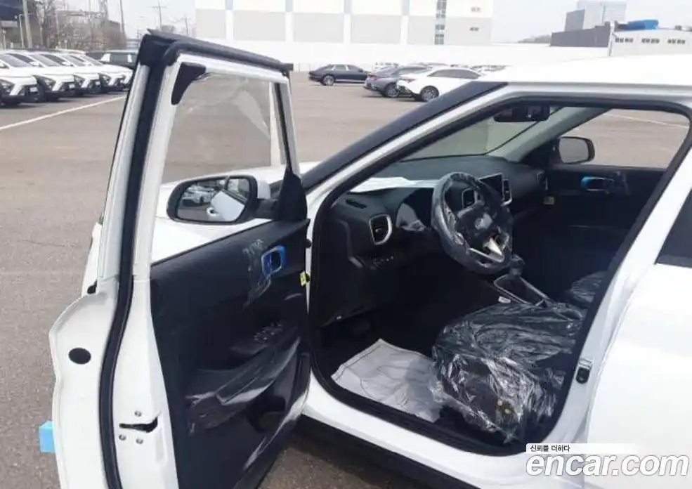 Hyundai Venue 2026 1.6 автомат (гидро), фото 4