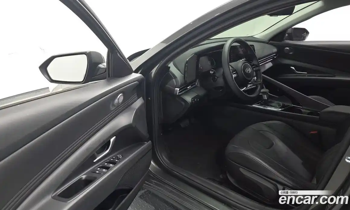 Hyundai Avante 2025 1.6 автомат (гидро), фото 13
