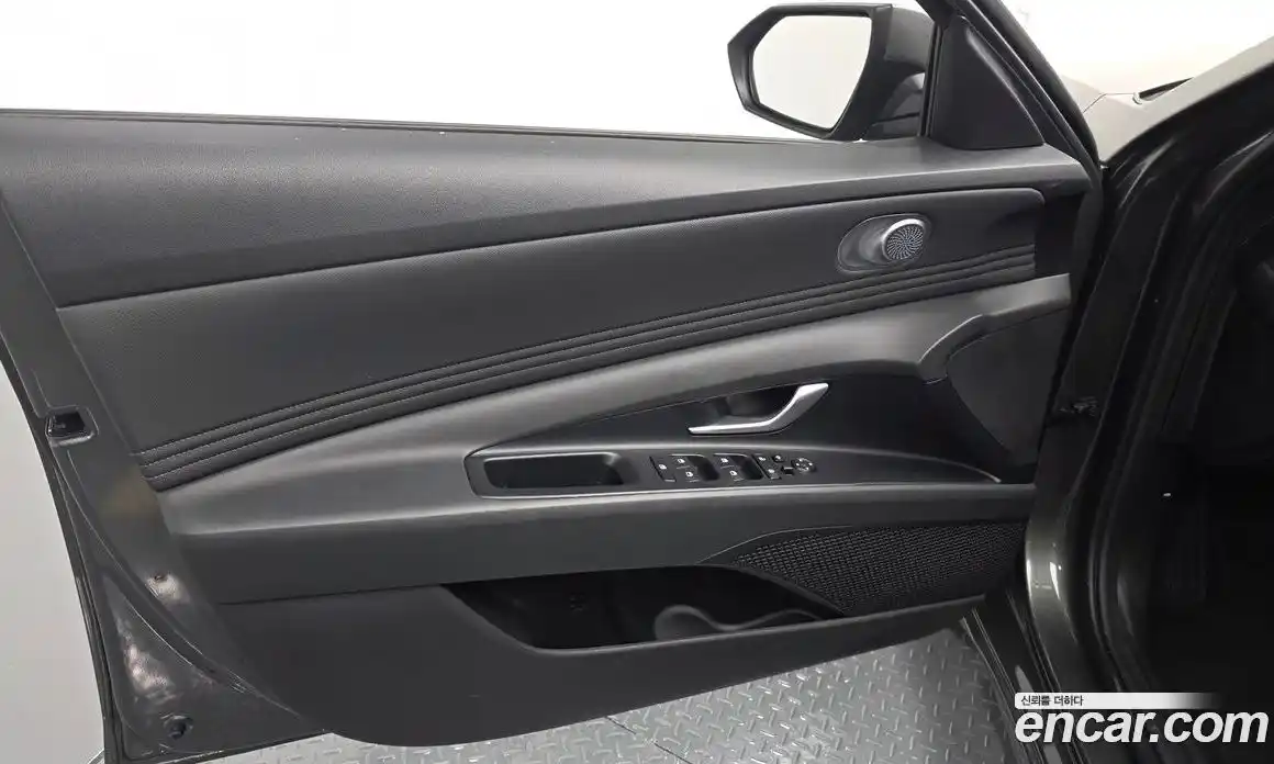 Hyundai Avante 2025 1.6 автомат (гидро), фото 14