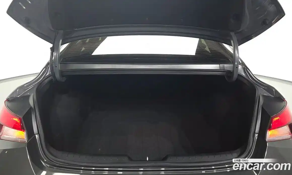 Hyundai Avante 2025 1.6 автомат (гидро), фото 26