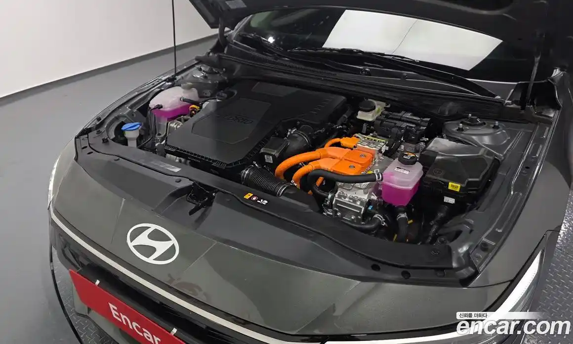 Hyundai Avante 2025 1.6 автомат (гидро), фото 6