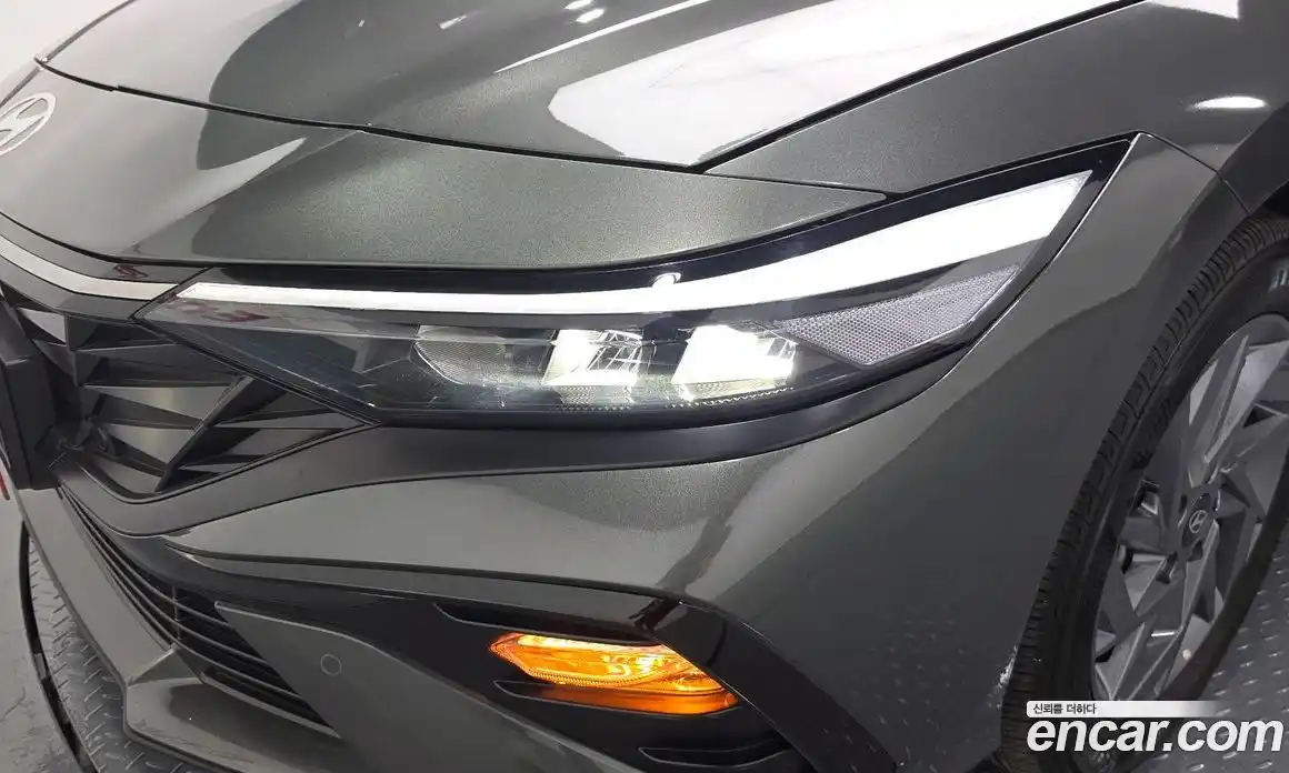 Hyundai Avante 2025 1.6 автомат (гидро), фото 8