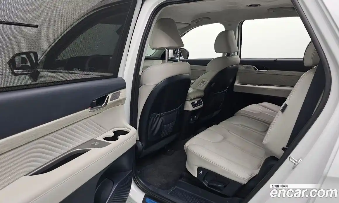 Hyundai Palisade 2023 3.8 автомат (гидро), фото 17