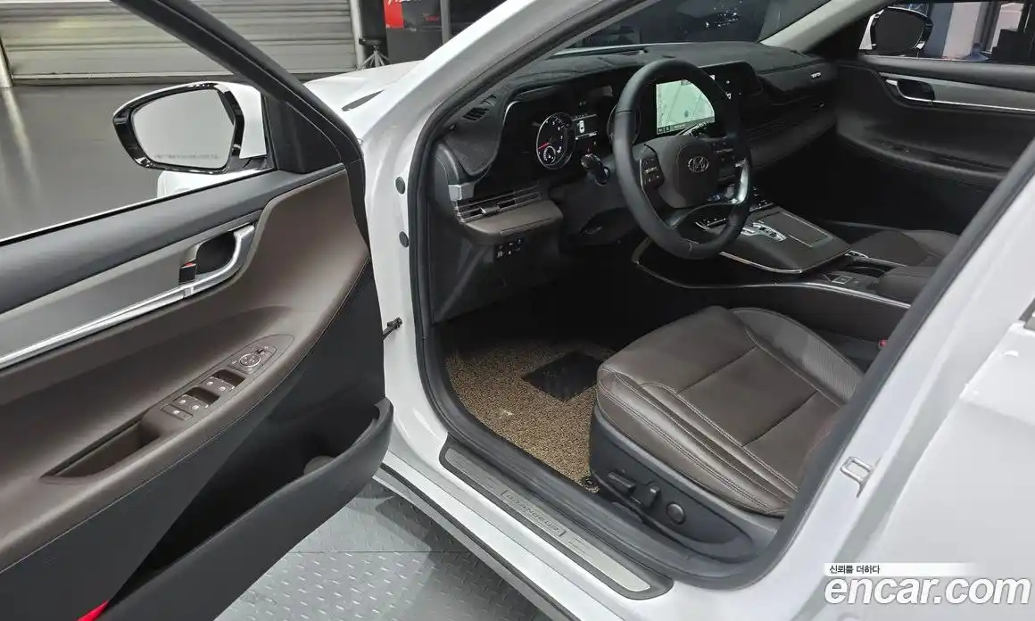 Hyundai Grandeur 2022 3.0 автомат (гидро), фото 13