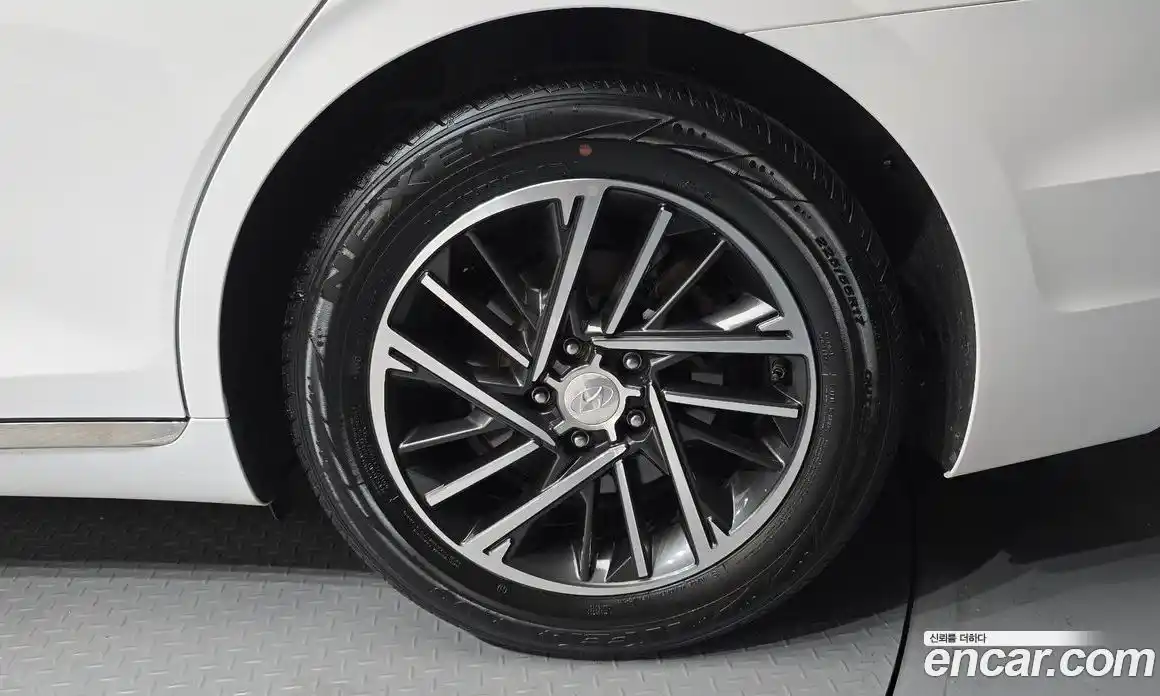 Hyundai Grandeur 2022 3.0 автомат (гидро), фото 7