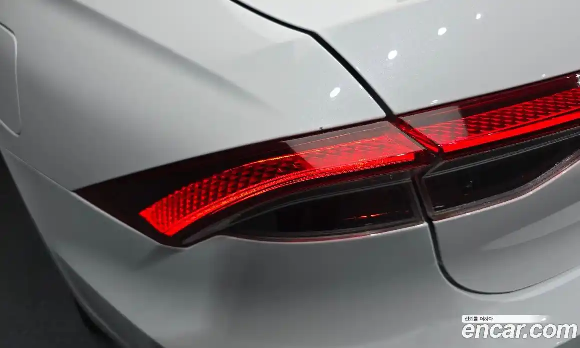 Hyundai Grandeur 2022 3.0 автомат (гидро), фото 9