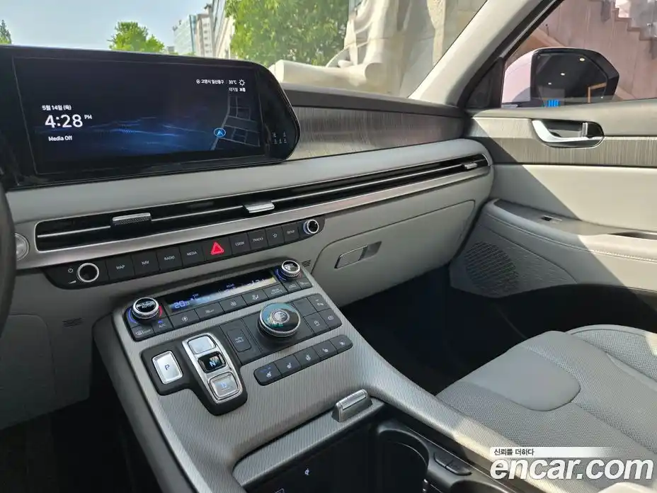 Hyundai Palisade 2023 2.2 автомат (гидро), фото 20