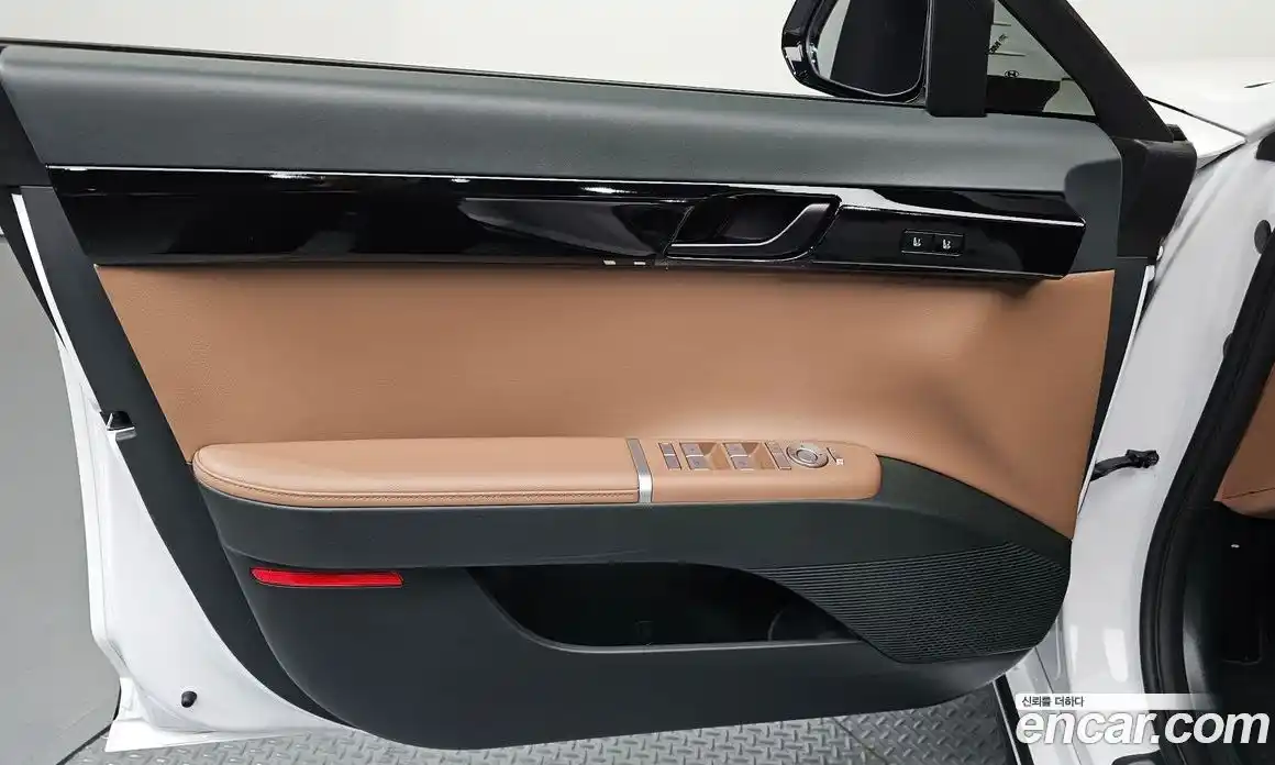 Hyundai Grandeur 2024 2.5 автомат (гидро), фото 14