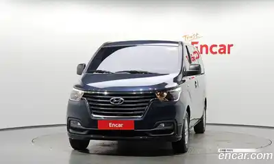 Hyundai Starex 2018 2.5 автомат (гидро), миниатюра 2