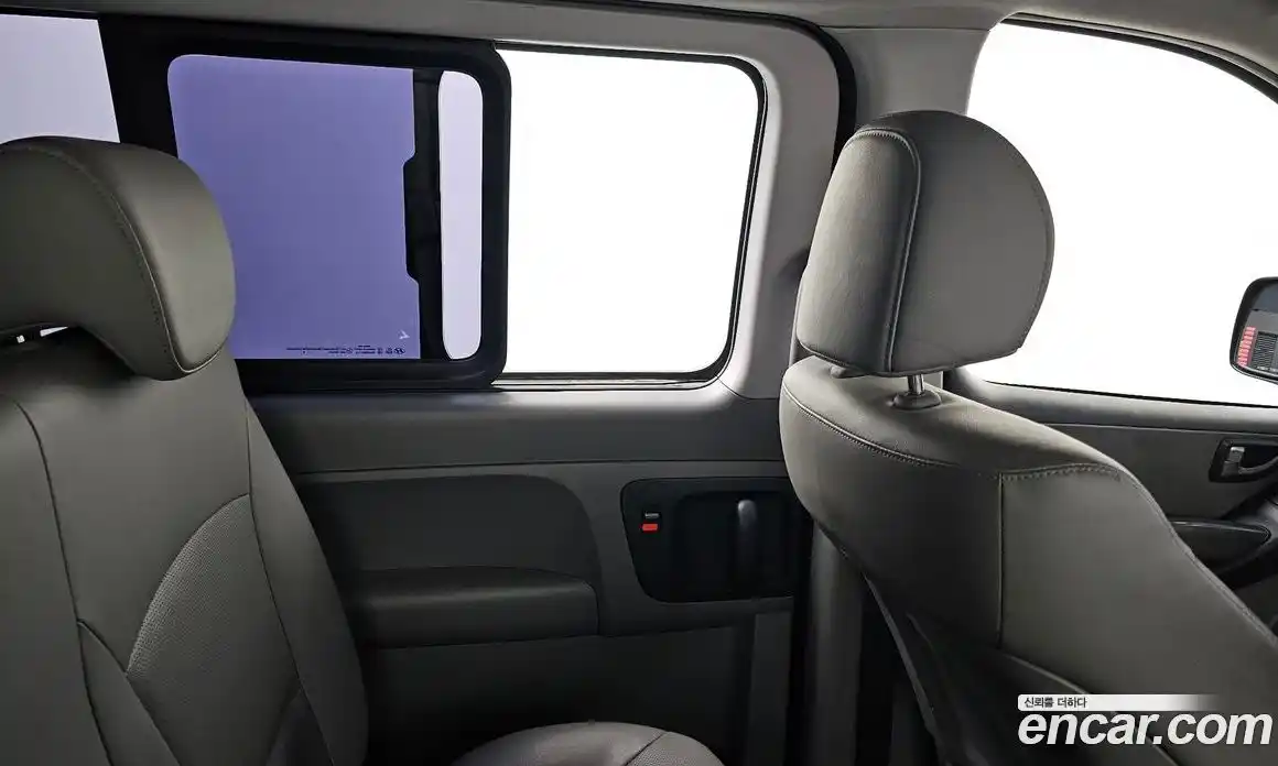 Hyundai Starex 2018 2.5 автомат (гидро), фото 28