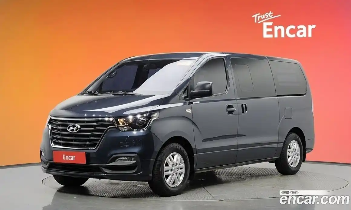 Hyundai Starex 2018 2.5 автомат (гидро), фото 31