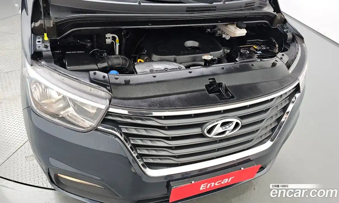 Hyundai Starex 2018 2.5 автомат (гидро), фото 5