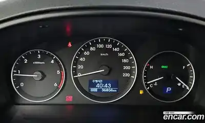 Hyundai Starex 2018 2.5 автомат (гидро), миниатюра 10