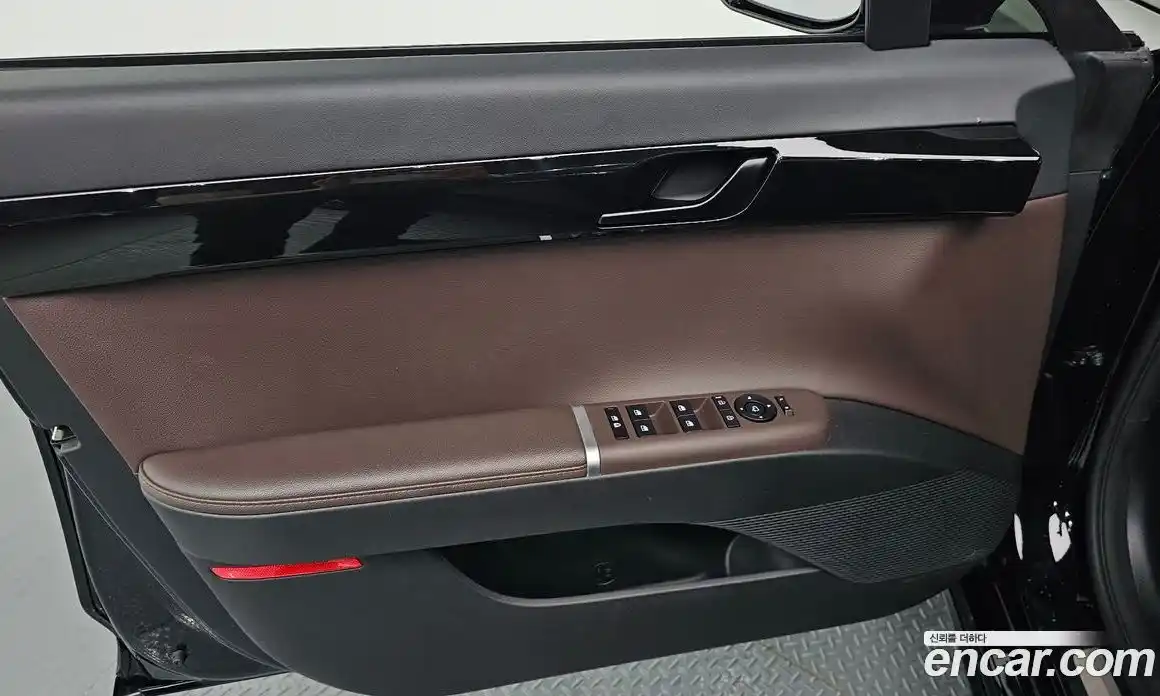 Hyundai Grandeur 2024 1.6 автомат (гидро), фото 16