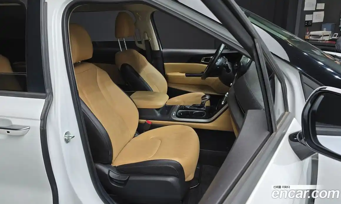 Kia Carnival 2022 2.2 автомат (гидро), фото 17
