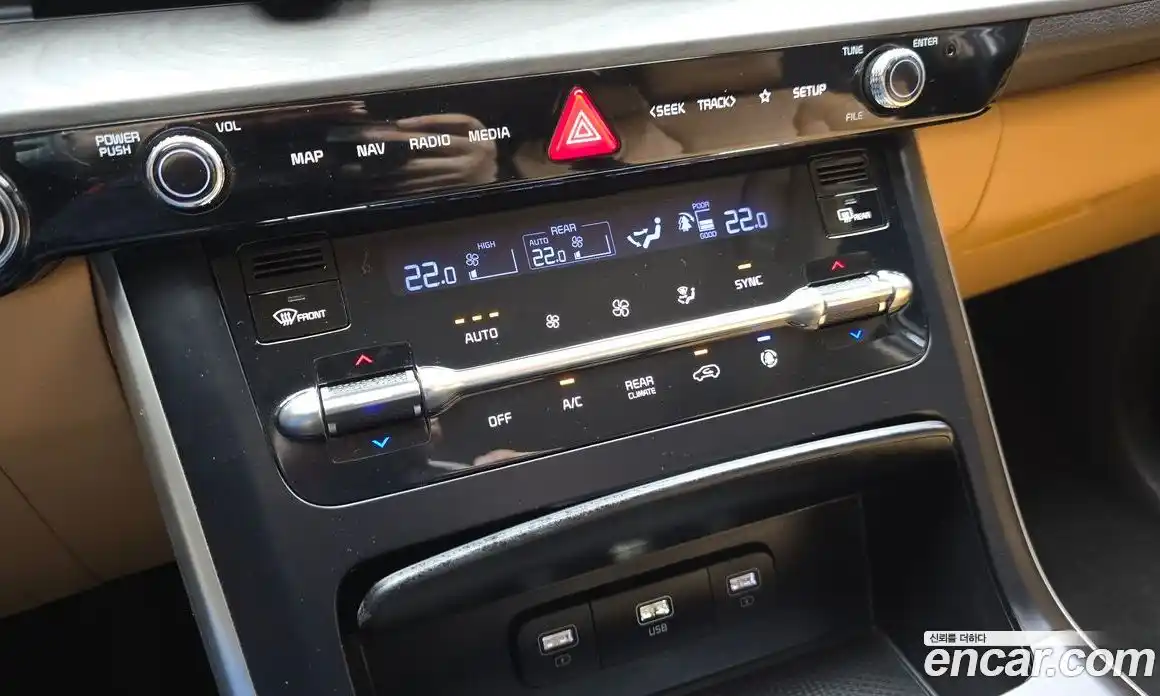 Kia Carnival 2022 2.2 автомат (гидро), фото 25