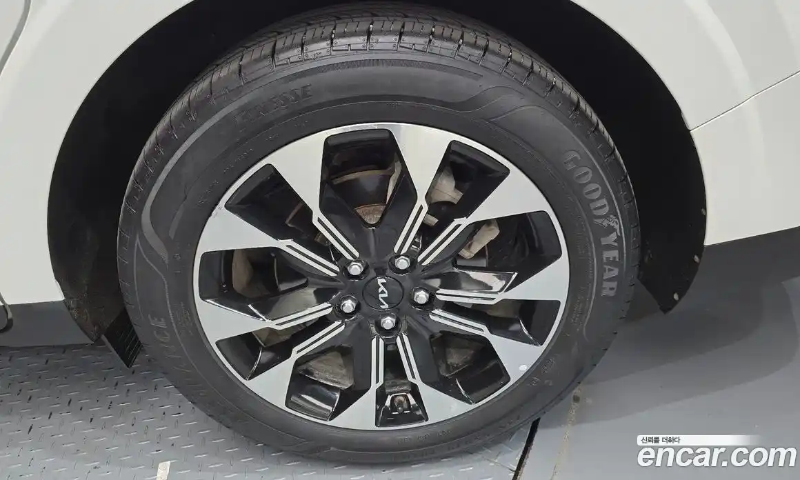 Kia Carnival 2022 2.2 автомат (гидро), фото 7