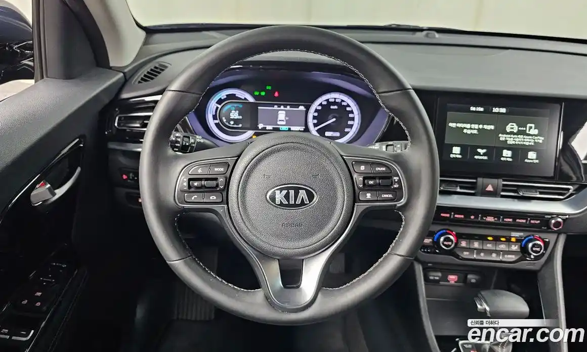 Kia Niro 2021 1.6 автомат (гидро), фото 19
