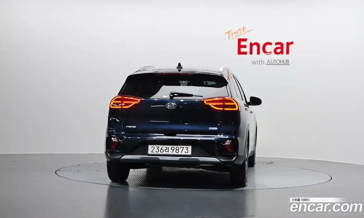 Kia Niro 2021 1.6 автомат (гидро), фото 4
