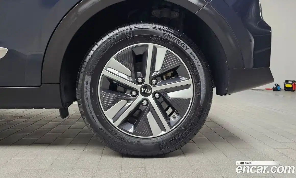 Kia Niro 2021 1.6 автомат (гидро), фото 7