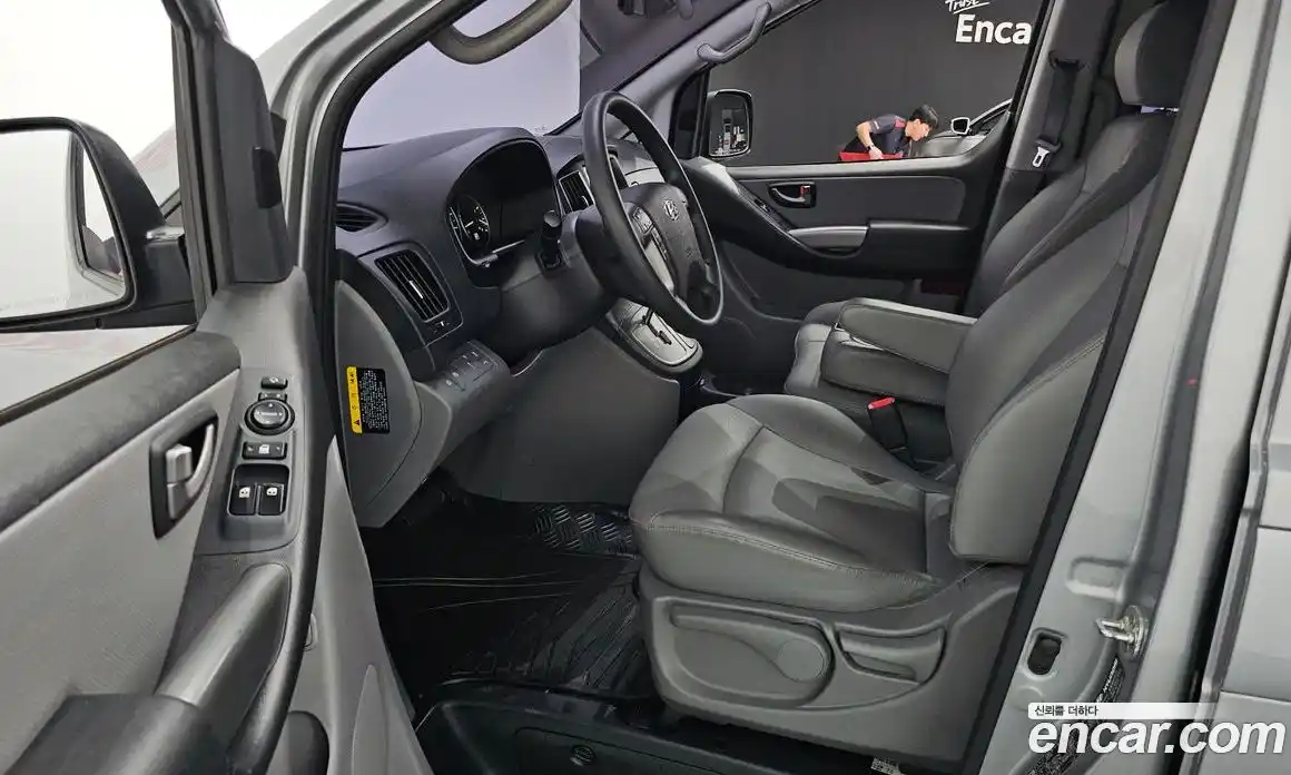 Hyundai Starex 2018 2.5 автомат (гидро), фото 11