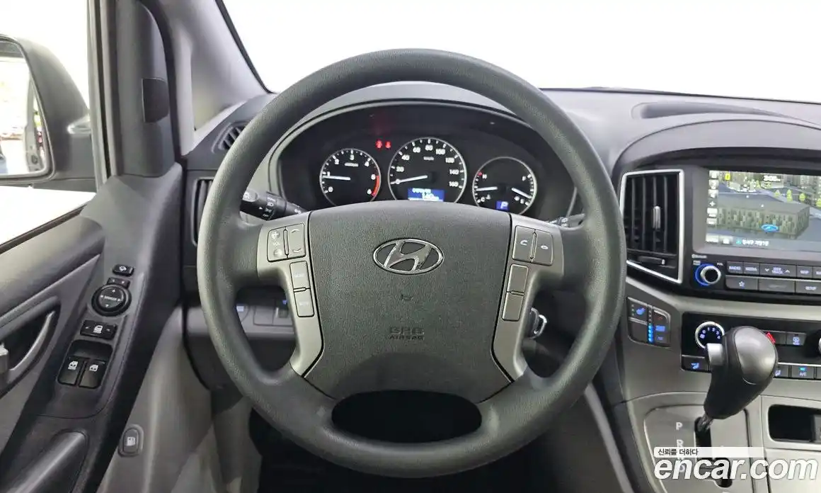 Hyundai Starex 2018 2.5 автомат (гидро), фото 13