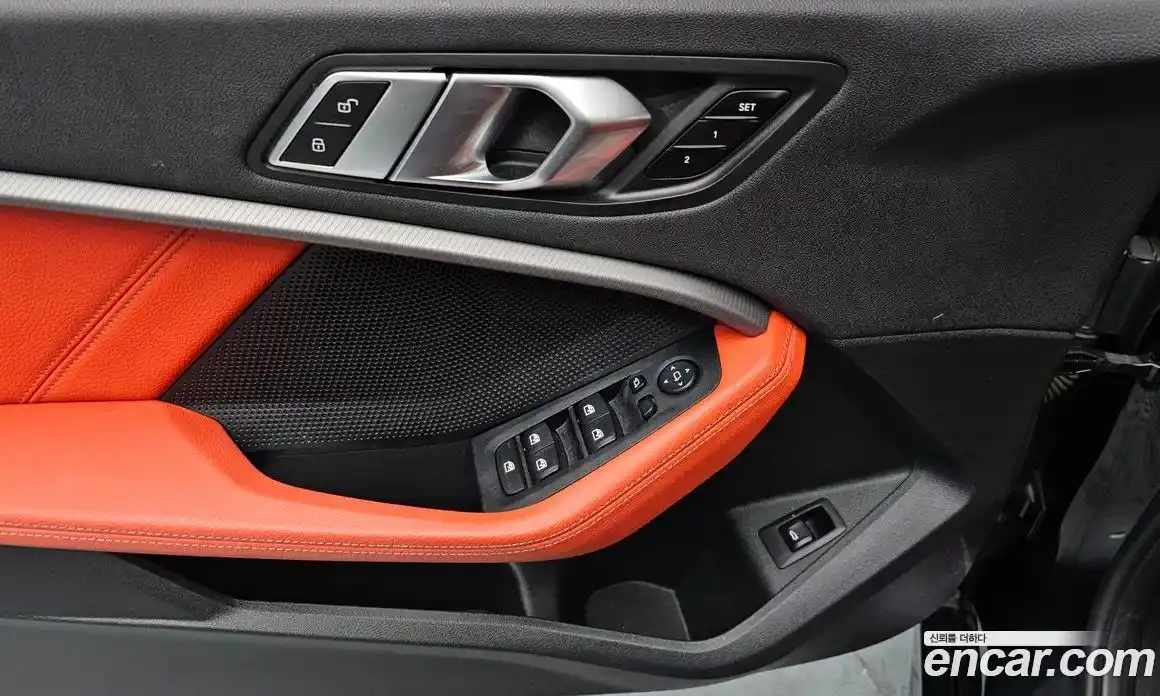 BMW 1 серия 2021 2.0 автомат (гидро), фото 16