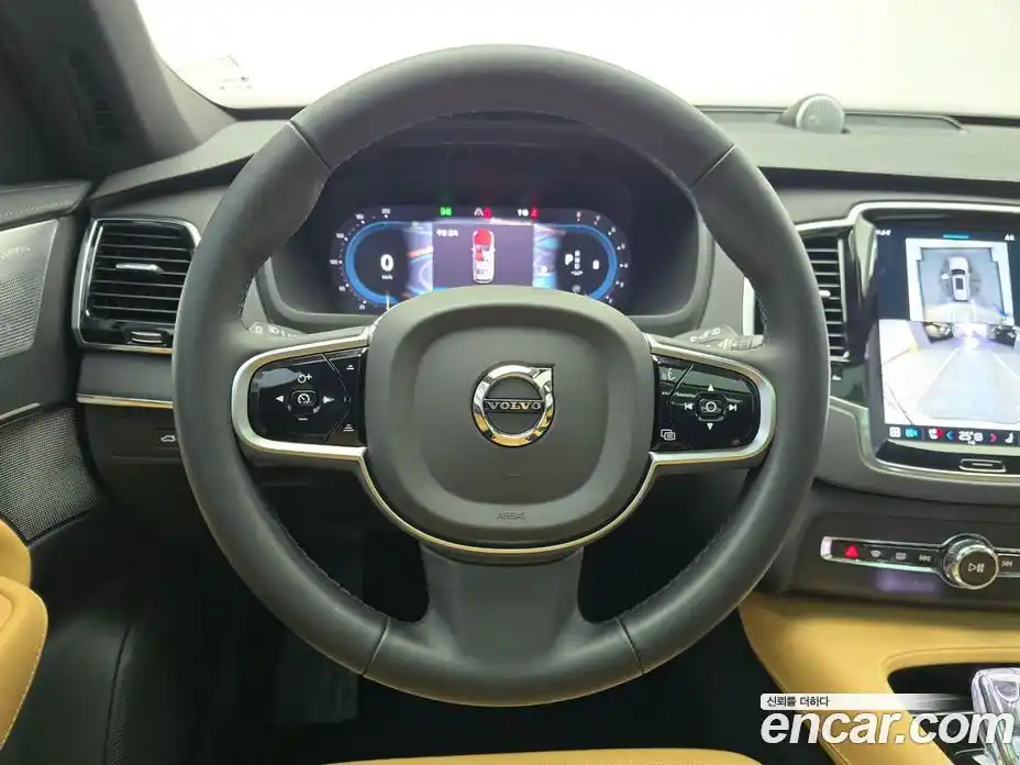 Volvo XC90 2025 2.0 автомат (гидро), фото 13