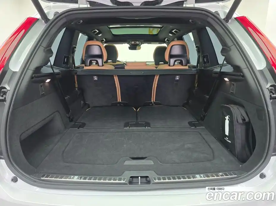 Volvo XC90 2025 2.0 автомат (гидро), фото 20