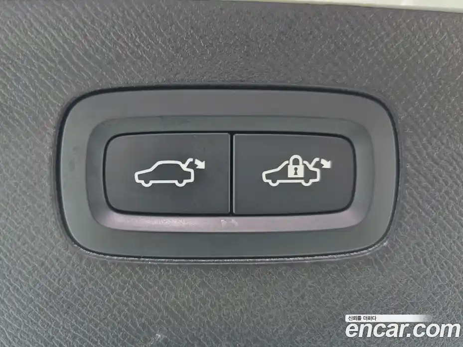 Volvo XC90 2025 2.0 автомат (гидро), фото 19