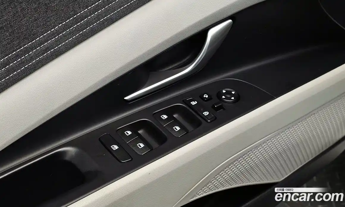 Hyundai Avante 2022 1.6 автомат (гидро), фото 23