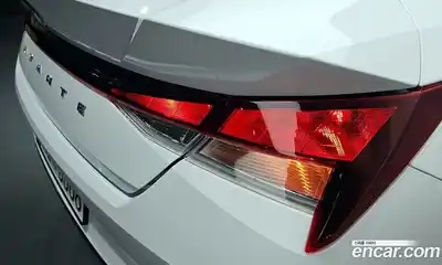 Hyundai Avante 2022 1.6 автомат (гидро), миниатюра 8