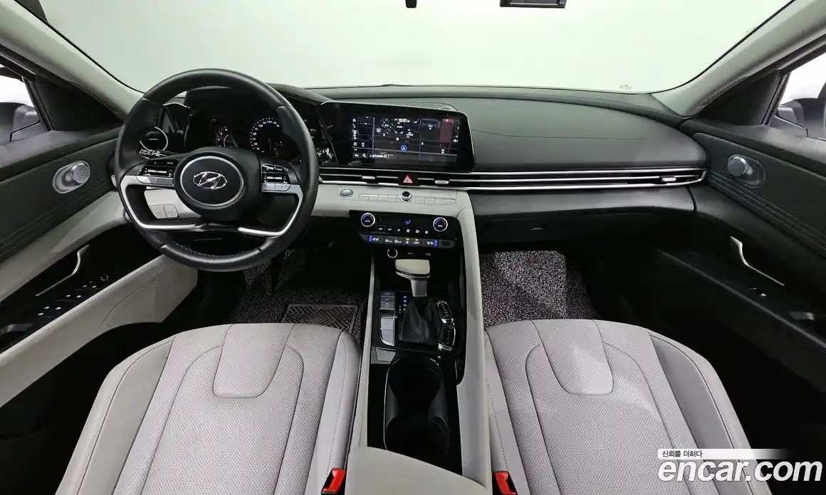 Hyundai Avante 2022 1.6 автомат (гидро), фото 9