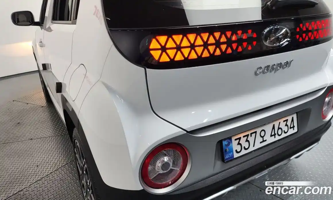 Hyundai Casper 2024 1.0 автомат (гидро), фото 9
