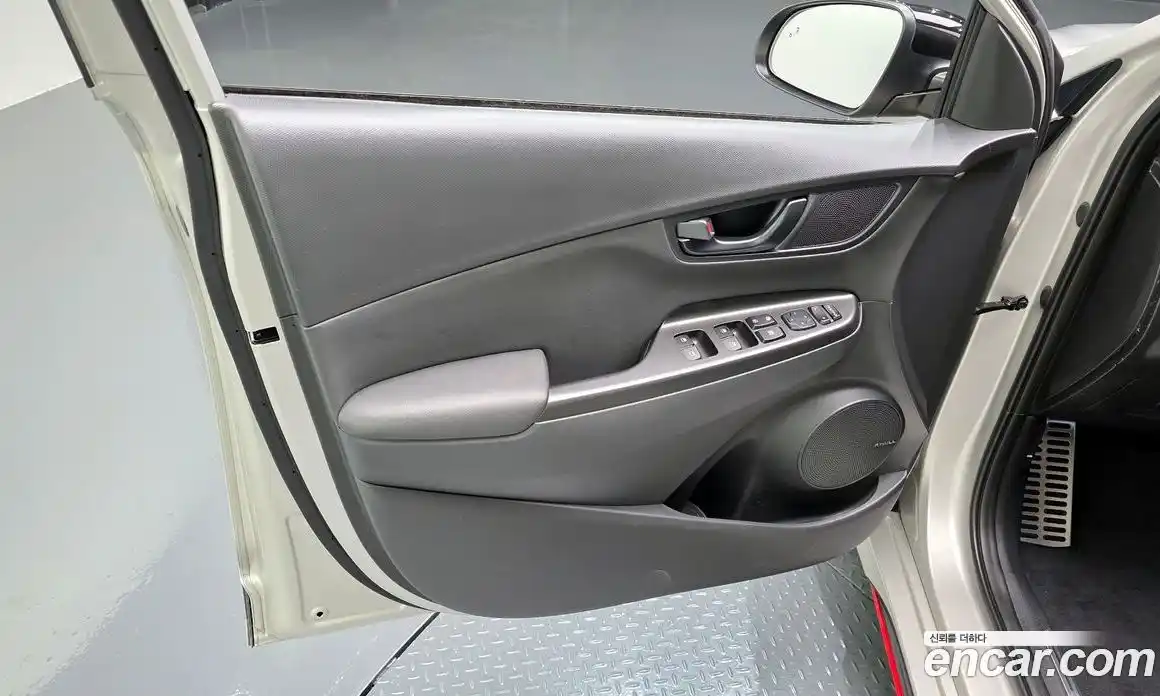 Hyundai Kona 2022 2.0 автомат (гидро), фото 14