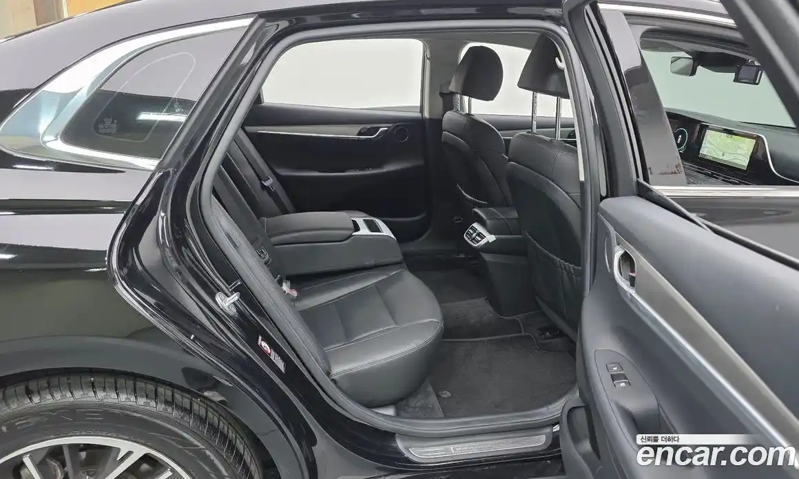 Hyundai Grandeur 2022 2.5 автомат (гидро), фото 11