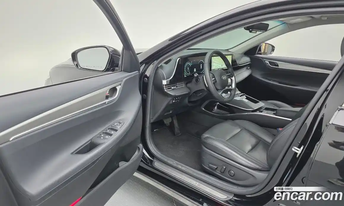 Hyundai Grandeur 2022 2.5 автомат (гидро), фото 10