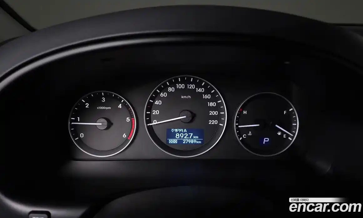 Hyundai Starex 2019 2.5 автомат (гидро), фото 11