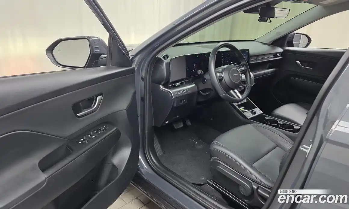 Hyundai Kona 2024 1.6 автомат (гидро), фото 13