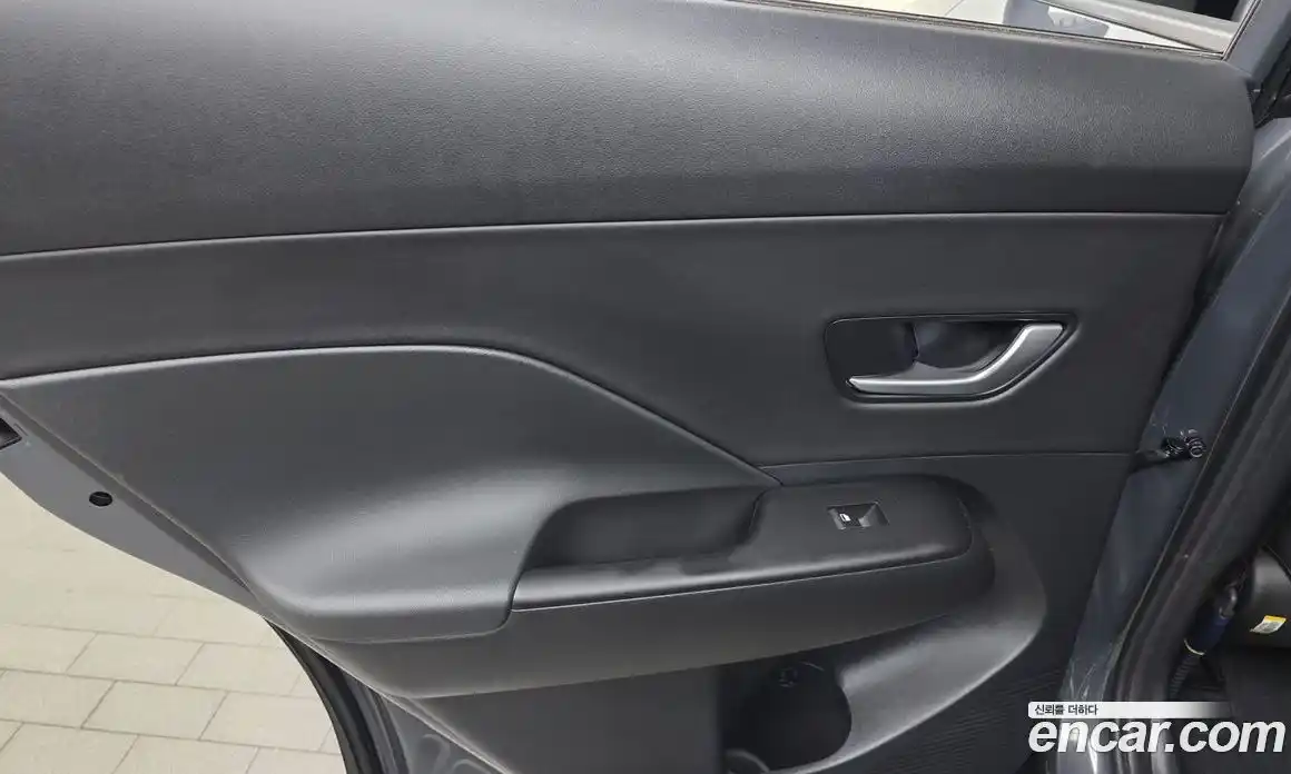 Hyundai Kona 2024 1.6 автомат (гидро), фото 15