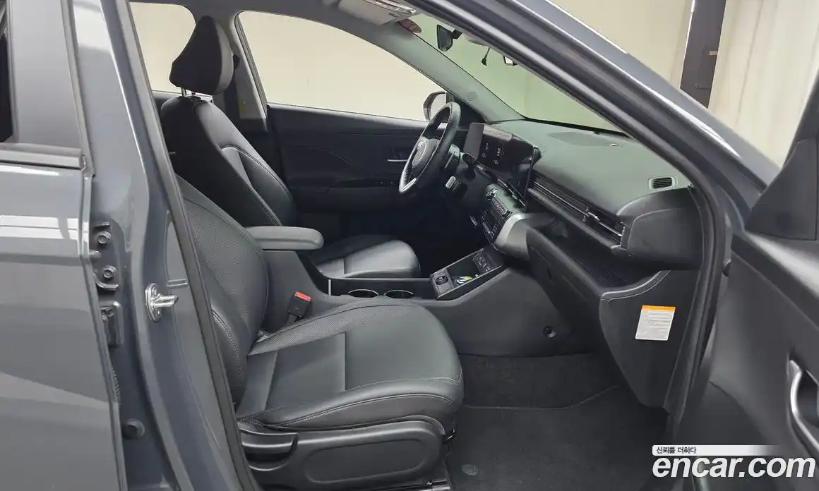 Hyundai Kona 2024 1.6 автомат (гидро), фото 17