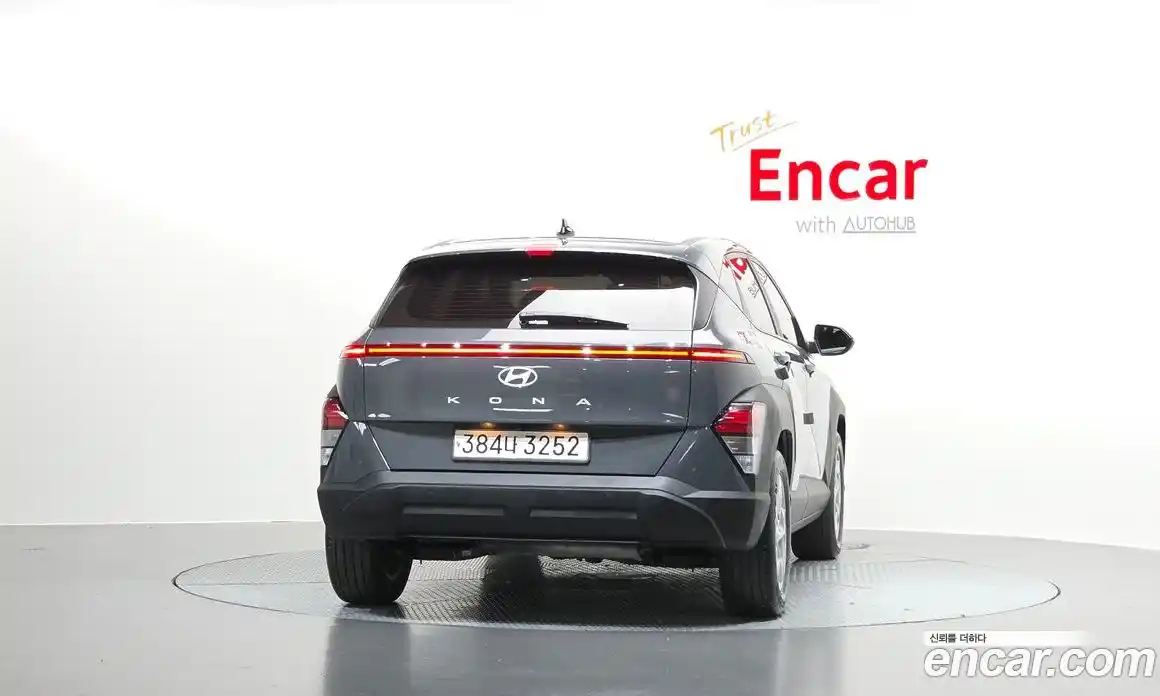 Hyundai Kona 2024 1.6 автомат (гидро), фото 4
