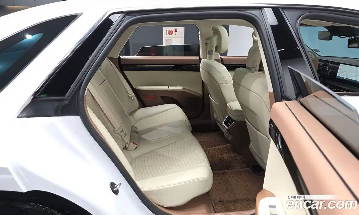 Hyundai Grandeur 2024 1.6 автомат (гидро), фото 18