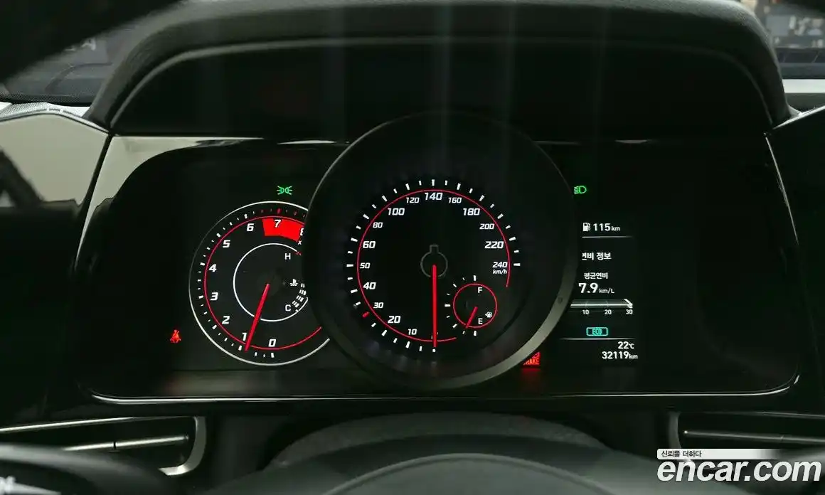 Hyundai Avante 2021 1.6 автомат (гидро), фото 11